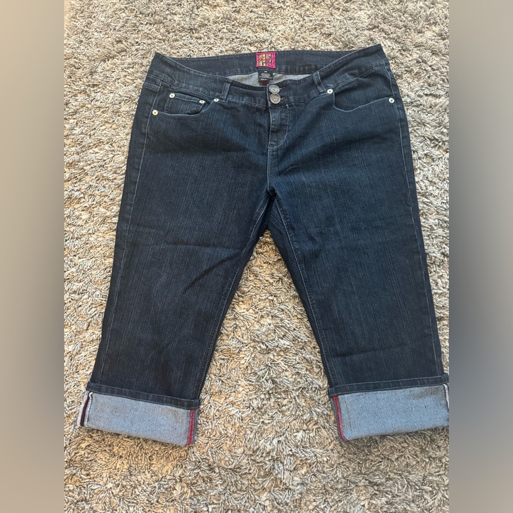 Torrid Capris Jeans 20